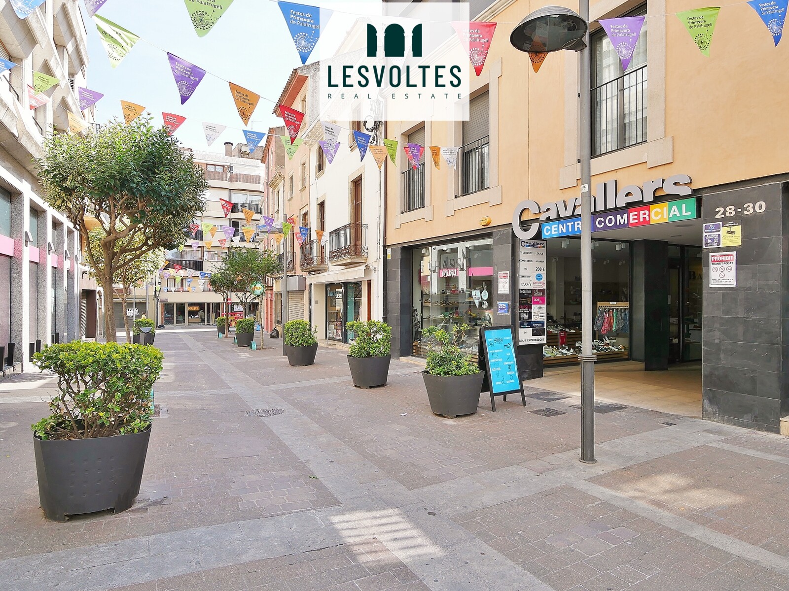LOCAL DE 44 M² TOTALMENTE DIÁFANO EN VENTA EN EL CENTRO COMERCIAL CAVALLERS