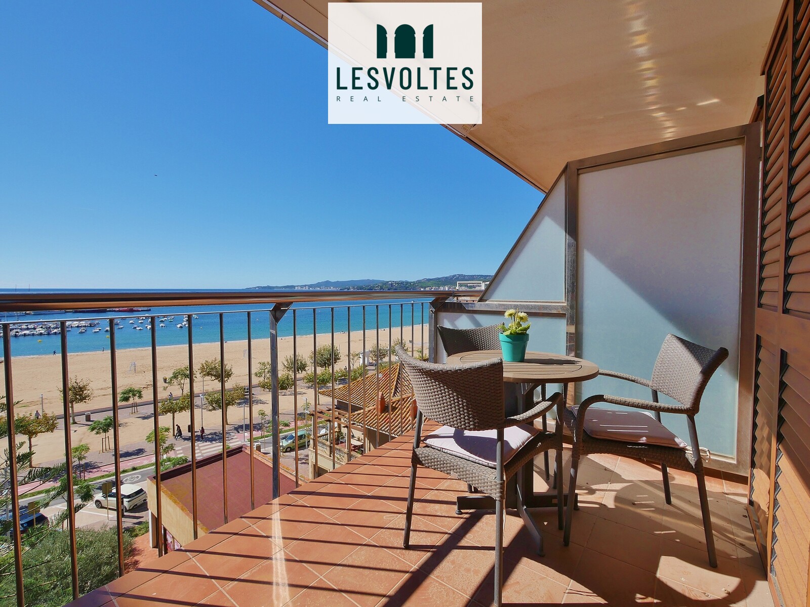 ESPECTACULAR PISO CON VISTAS AL MAR EN PRIMERA LÍNEA DEL PASEO DE PALAMÓS